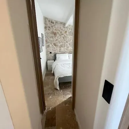 Strelizia - New Old For 4 Ac Apartment Antibes